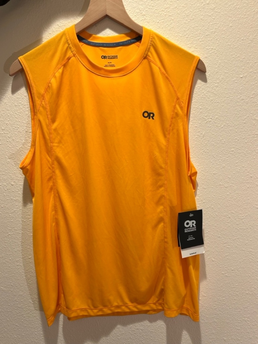 Outdoor Research Echo Tank Radiant Orange NWT Men’s Sleeveless Running Shirt Med